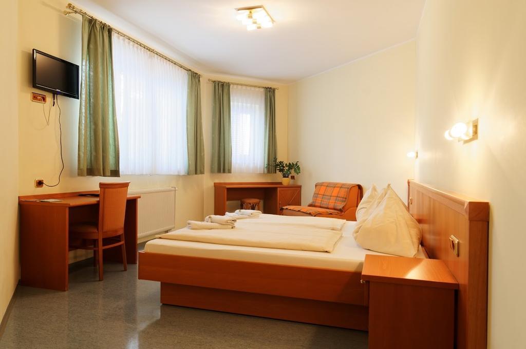Jugend- Und Familiengaestehaus Klagenfurt Klagenfurt am Woerthersee Ngoại thất bức ảnh