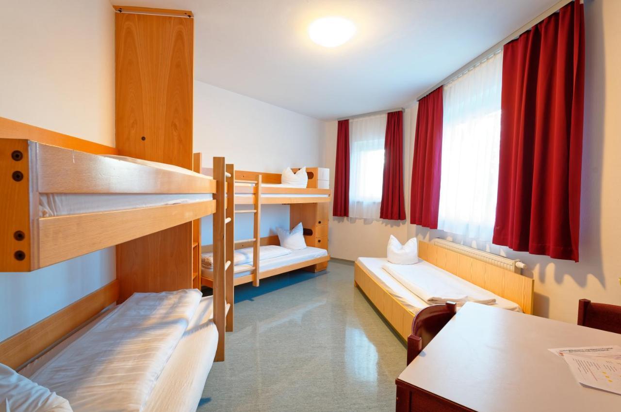 Jugend- Und Familiengaestehaus Klagenfurt Hostel Klagenfurt am Woerthersee Ngoại thất bức ảnh